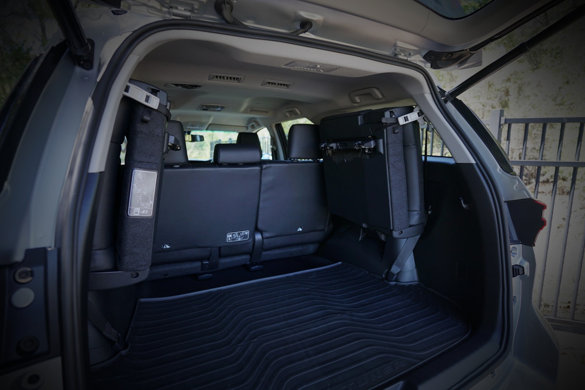 Toyota Fortuner A/T compartment — car rental in Palawan